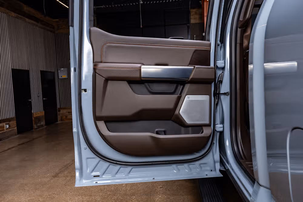 2026 Ford F-250 Super Duty King Ranch Crew Cab Image 38