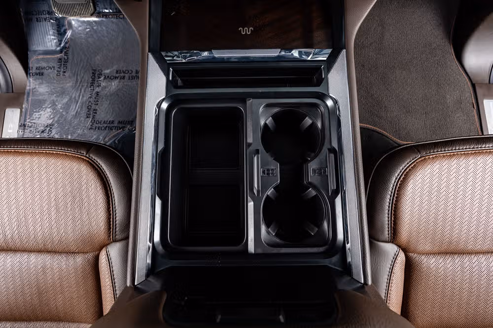 2026 Ford F-450 Super Duty King Ranch Crew Cab Image 27