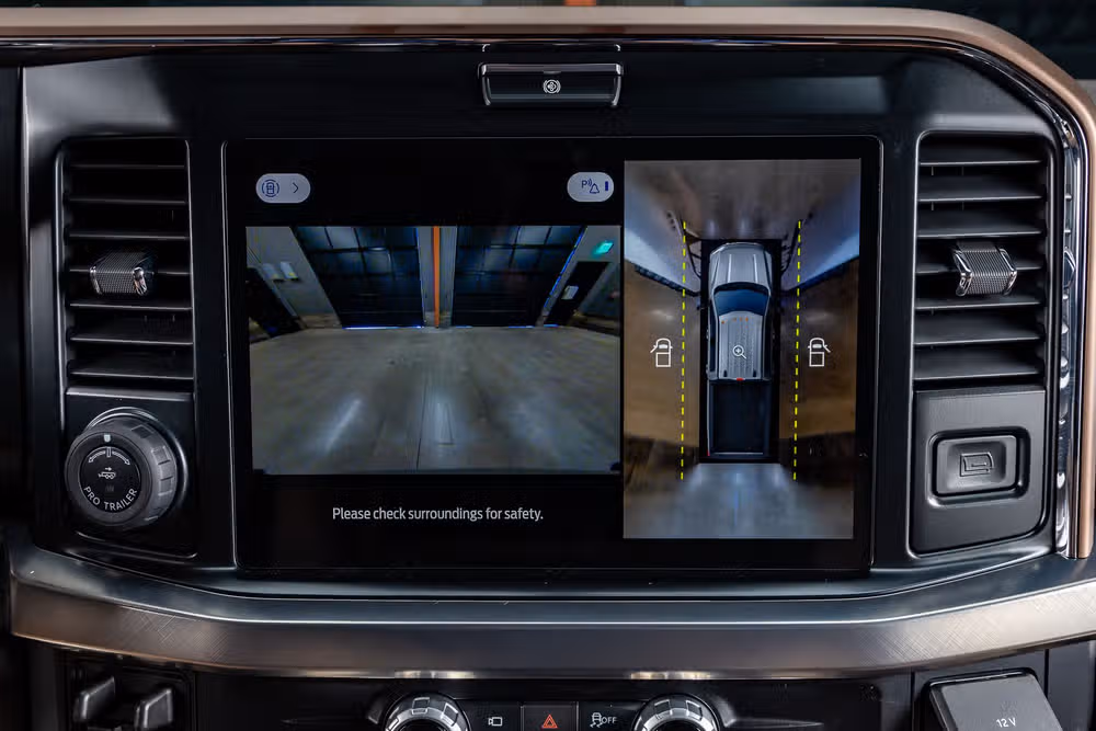 2026 Ford F-450 Super Duty King Ranch Crew Cab Image 25