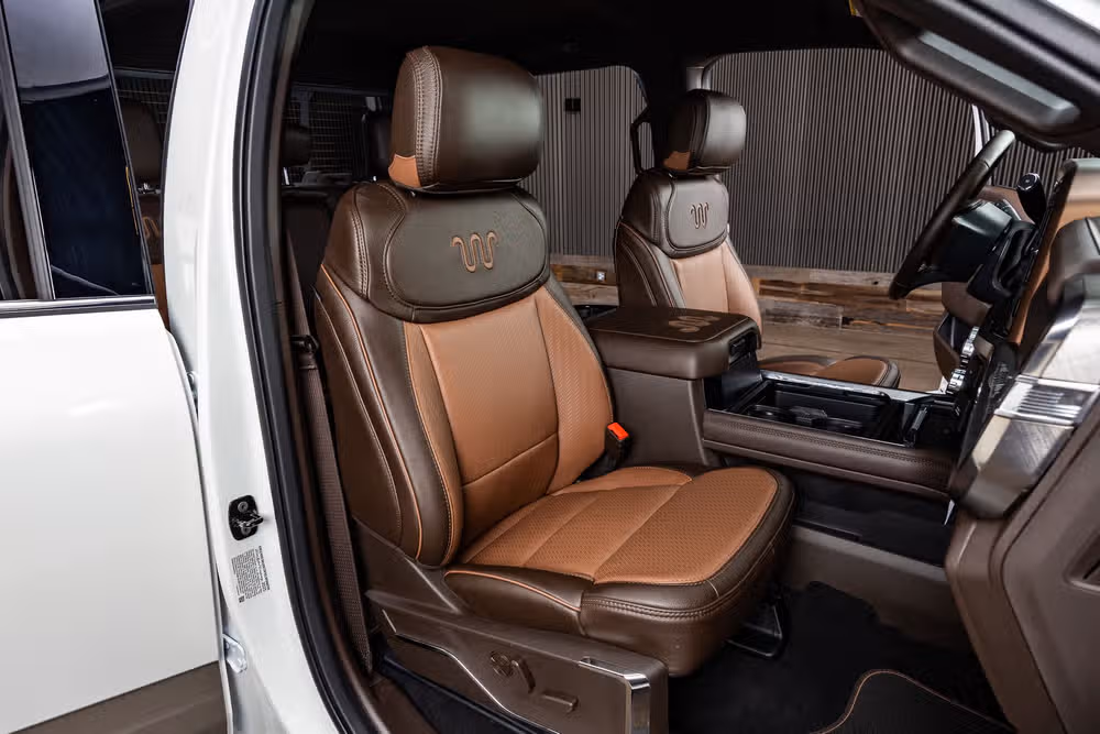 2026 Ford F-450 Super Duty King Ranch Crew Cab Image 29