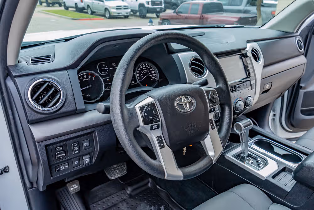 2021 Toyota Tundra SR5 CrewMax Image 17