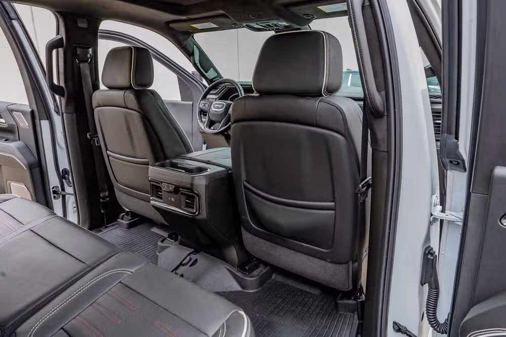 2025 GMC Sierra 2500HD AT4X Crew Cab Image 32