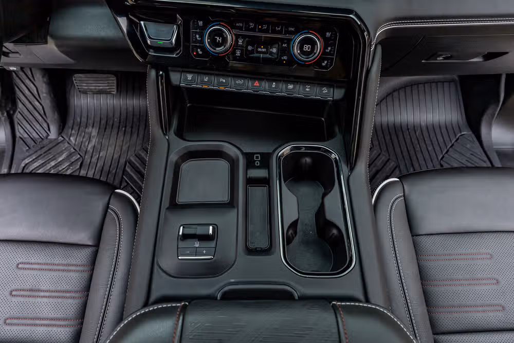 2025 GMC Sierra 2500HD AT4X Crew Cab Image 28