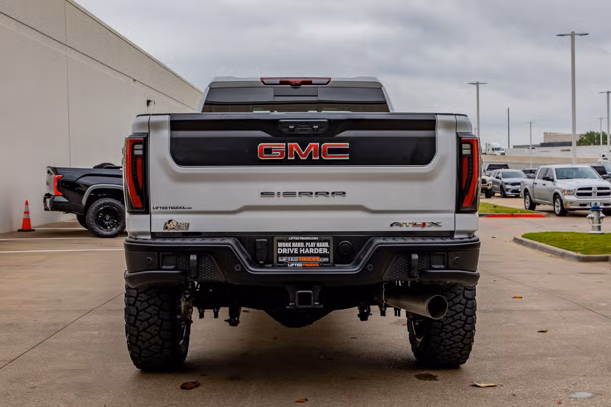2025 GMC Sierra 2500HD AT4X Crew Cab