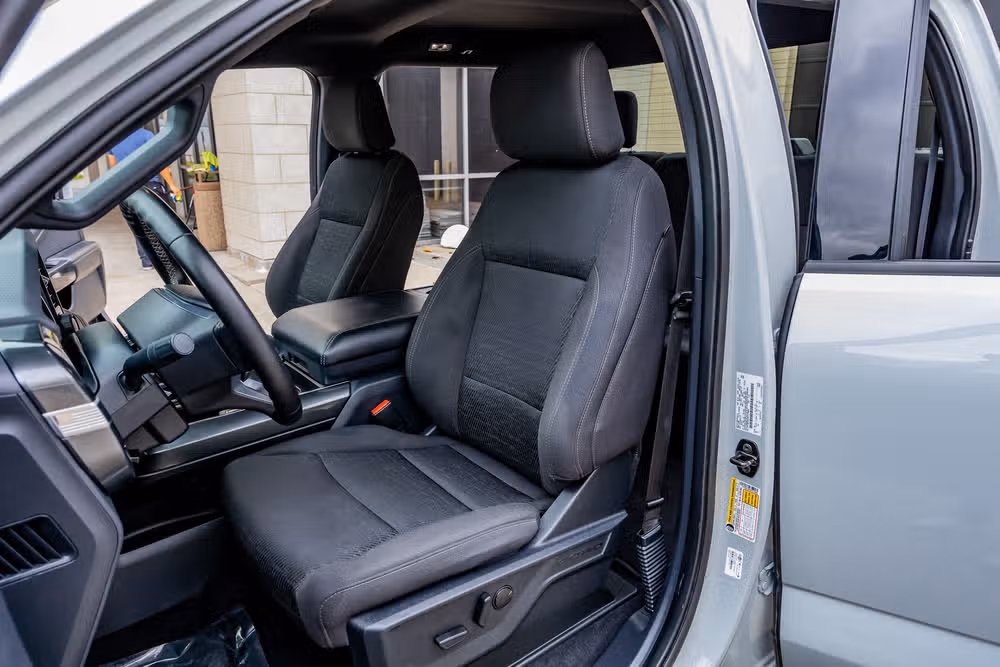 2023 Ford F-150 XLT SuperCrew Image 31