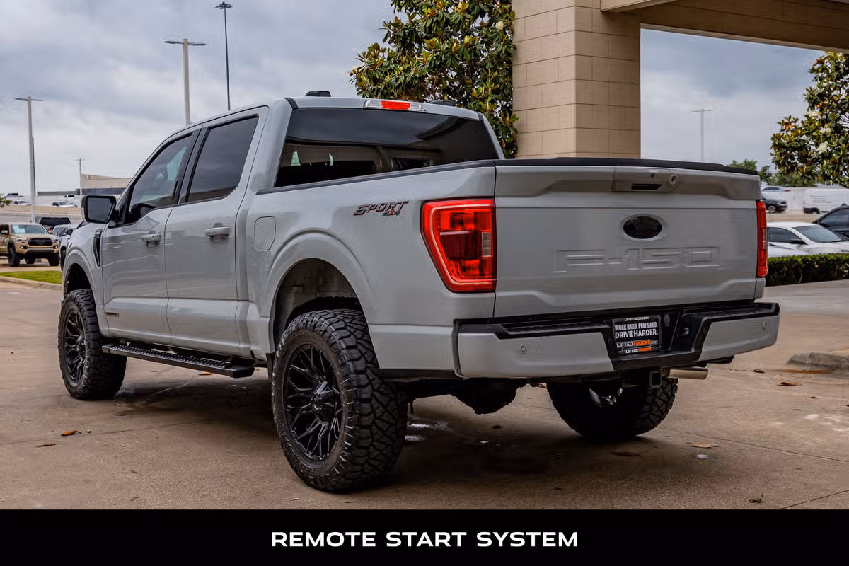 2023 Ford F-150 XLT SuperCrew