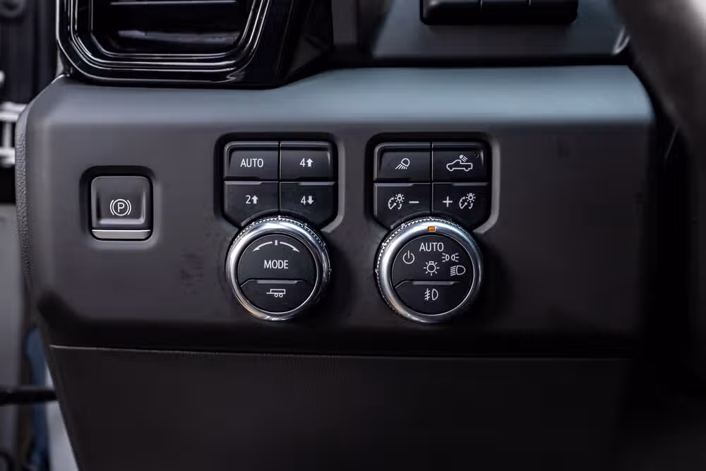 2022 GMC Sierra 1500 AT4 Crew Cab Image 21