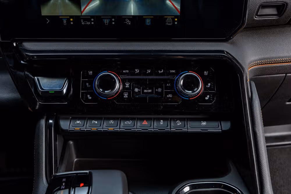 2022 GMC Sierra 1500 AT4 Crew Cab Image 26