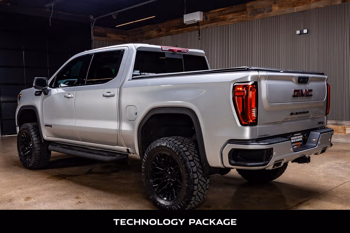 2022 GMC Sierra 1500 AT4 Crew Cab