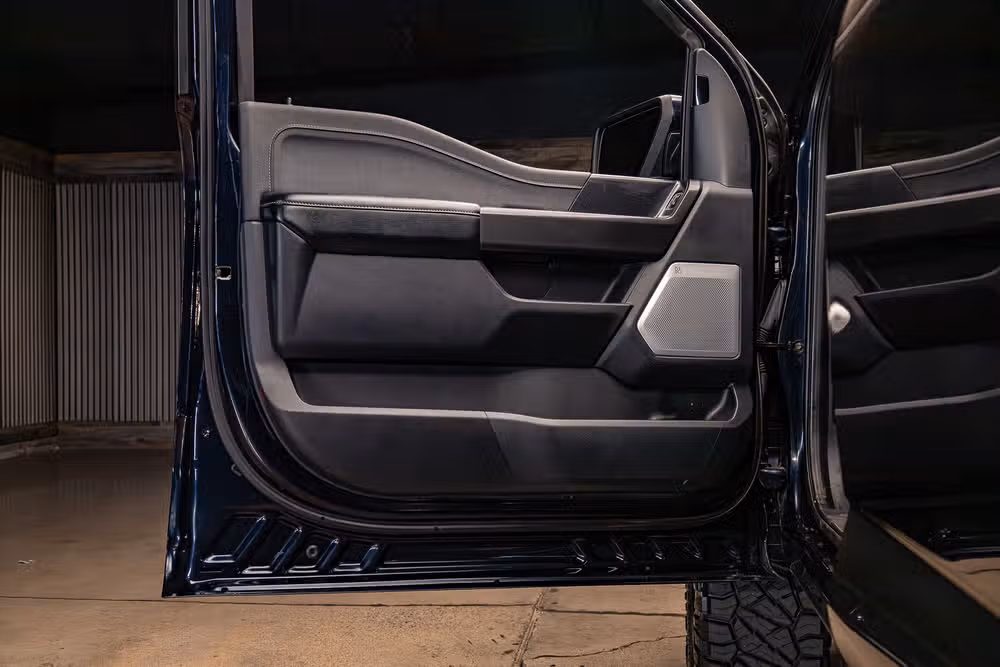 2024 Ford F-150 Lariat SuperCrew Image 33