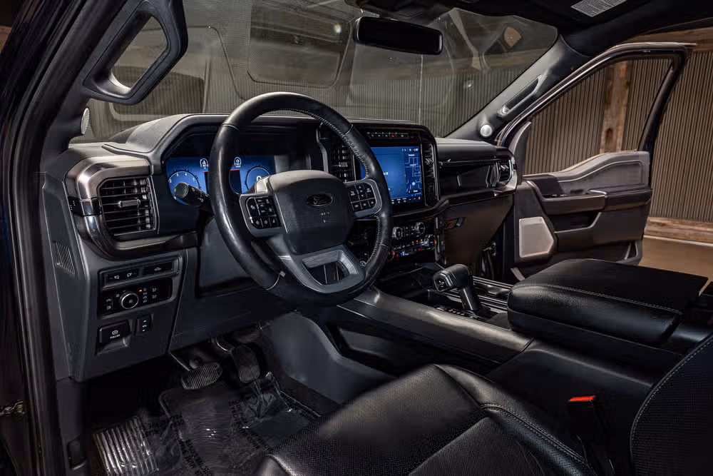 2024 Ford F-150 Lariat SuperCrew Image 17