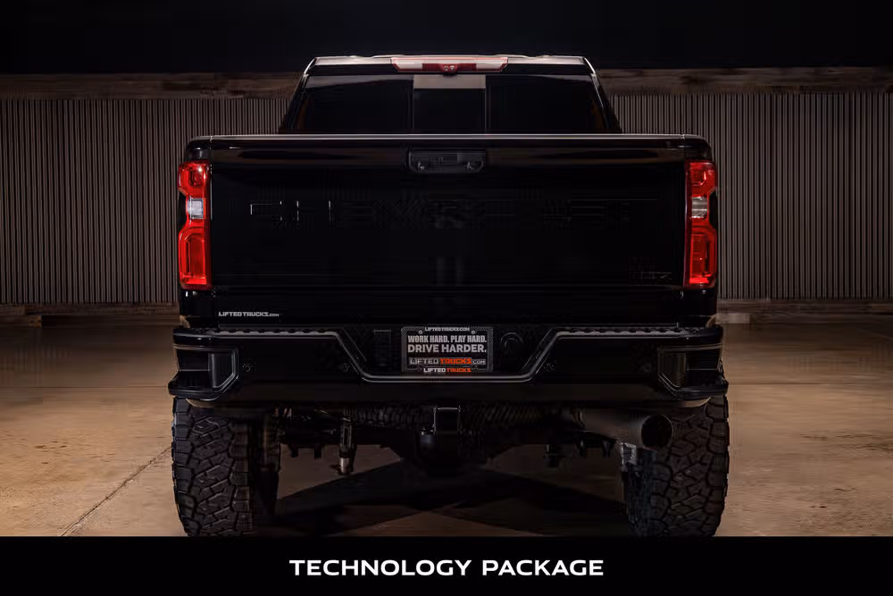 2022 Chevrolet Silverado 2500HD LTZ Crew Cab Image 8