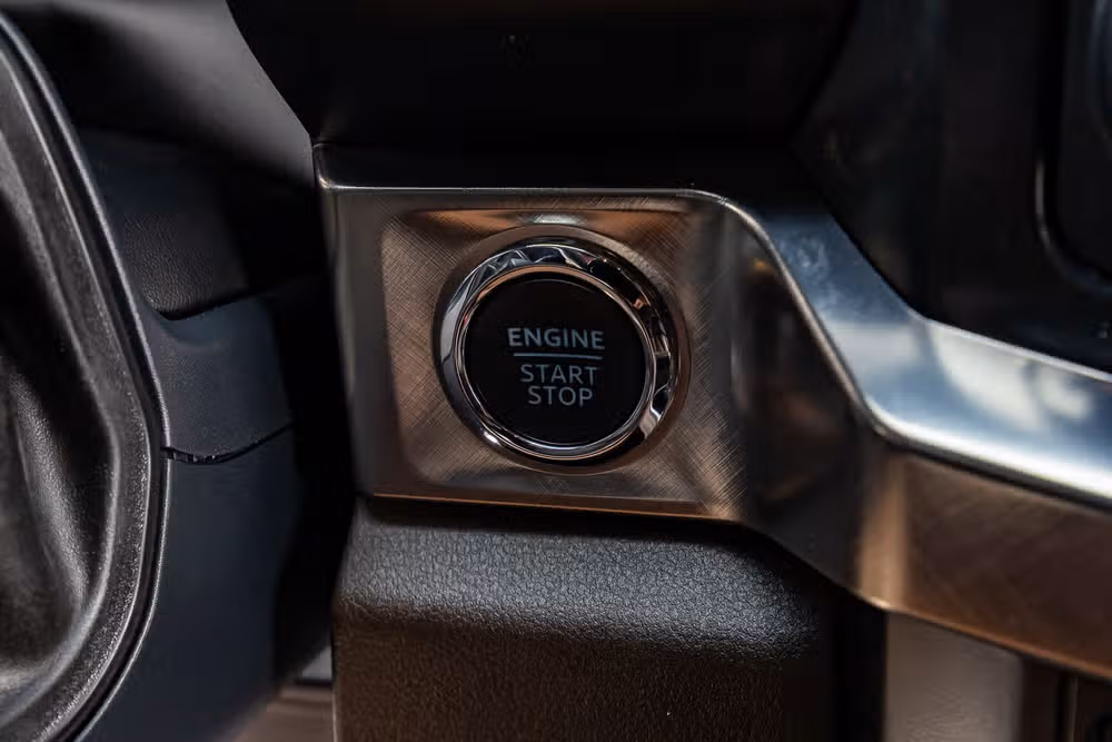 2026 Ford F-450 Super Duty King Ranch Crew Cab Image 23
