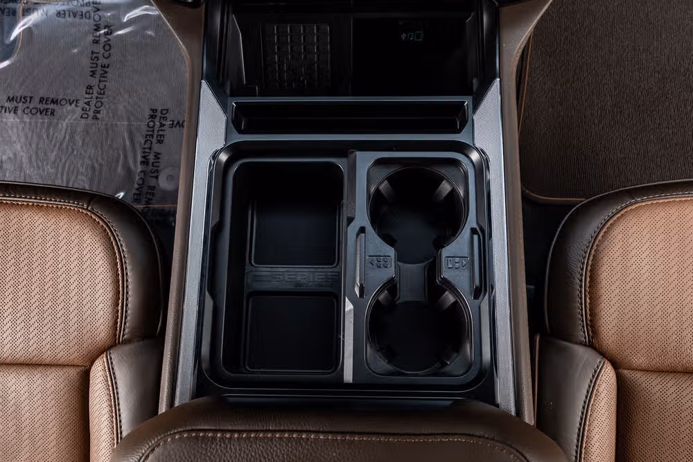 2026 Ford F-450 Super Duty King Ranch Crew Cab Image 28