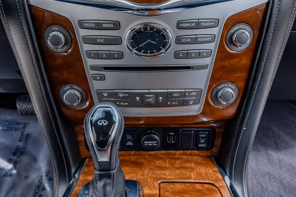 2019 INFINITI QX80 Luxe Image 23