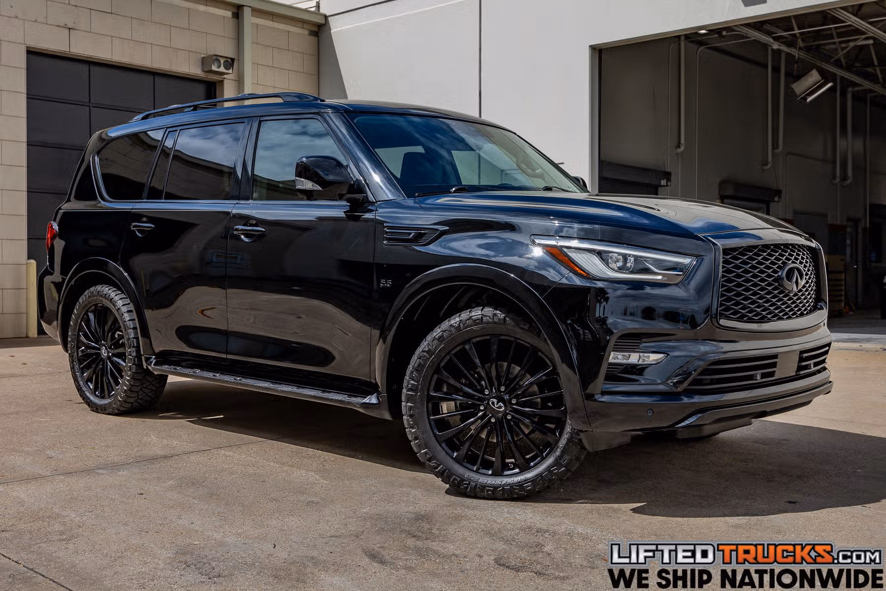 2019 INFINITI QX80 Luxe Image 1
