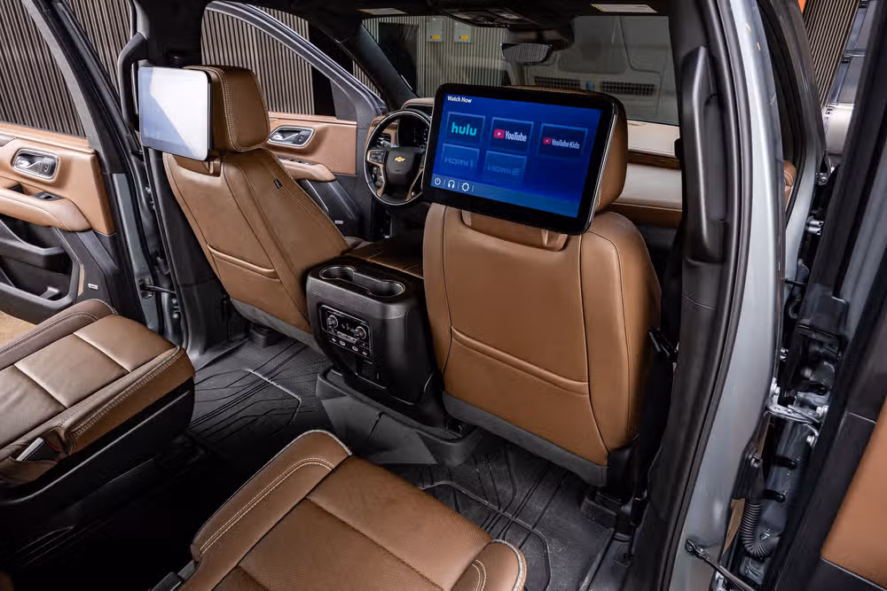 2024 Chevrolet Suburban High Country Image 32