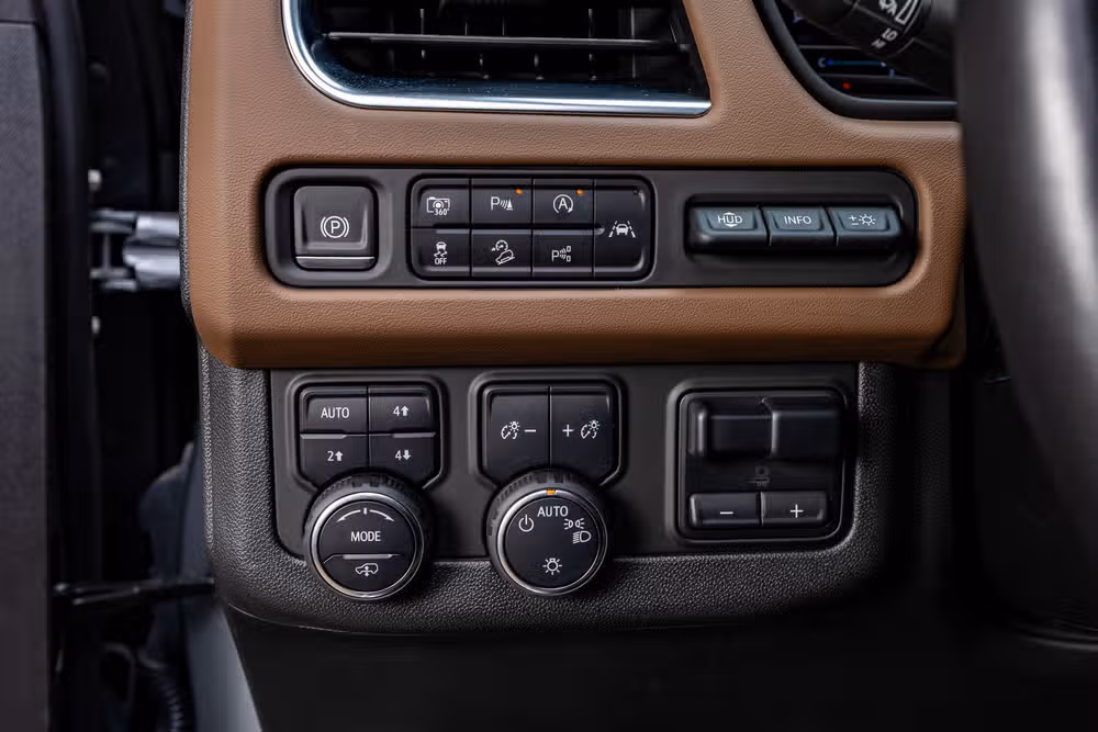 2024 Chevrolet Suburban High Country Image 28