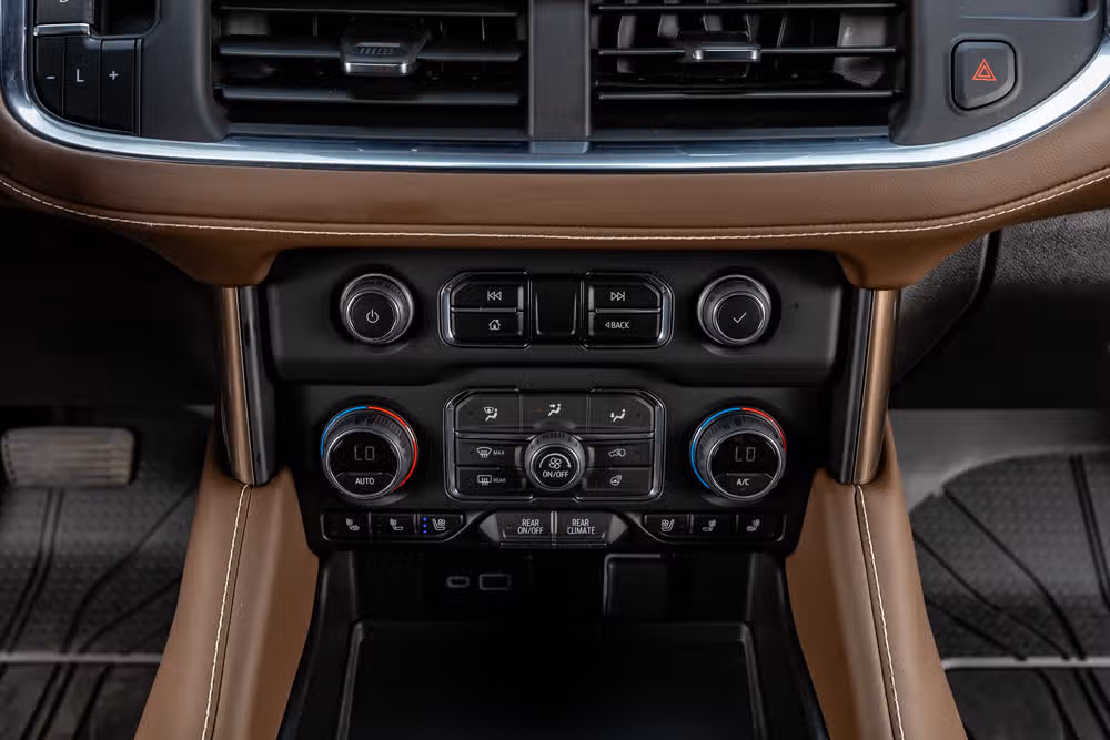 2024 Chevrolet Suburban High Country Image 25