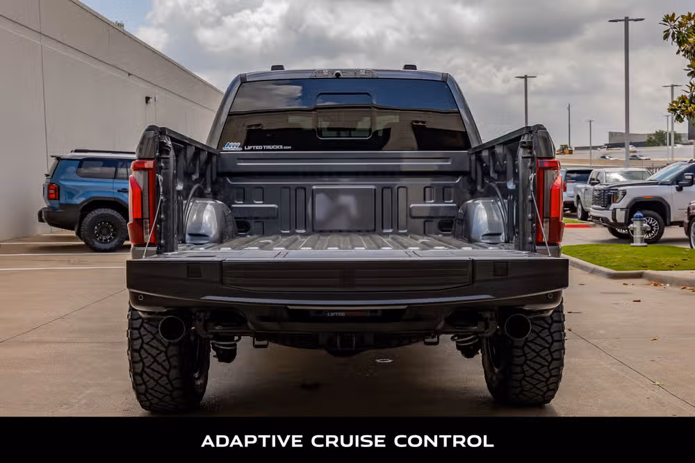2025 Ford F-150 Raptor SuperCrew Image 9