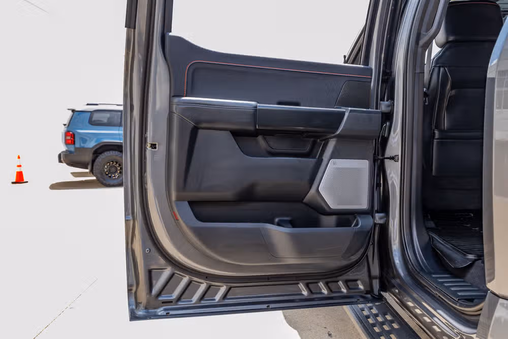 2025 Ford F-150 Raptor SuperCrew Image 39