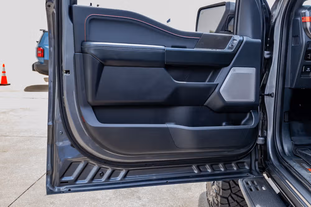 2025 Ford F-150 Raptor SuperCrew Image 37