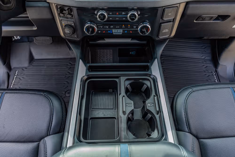 2025 Ford F-450 Super Duty Platinum Crew Cab Image 29