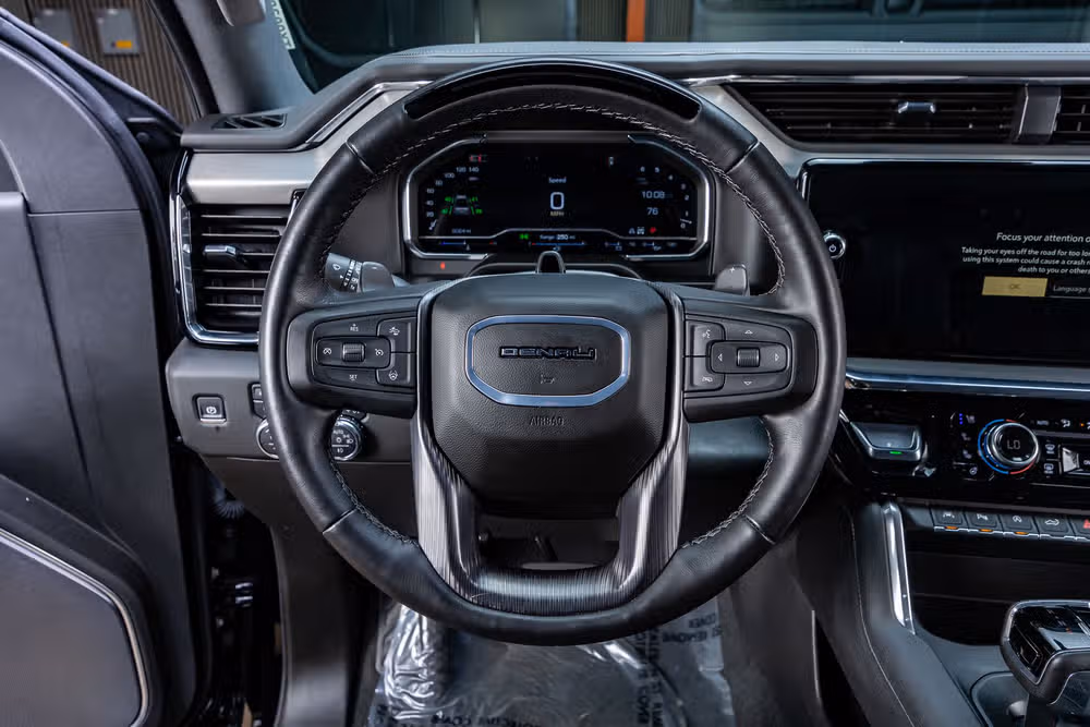 2025 GMC Sierra 1500 Denali Crew Cab Image 19