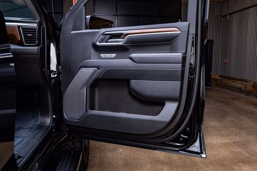 2025 GMC Sierra 1500 Denali Crew Cab Image 37