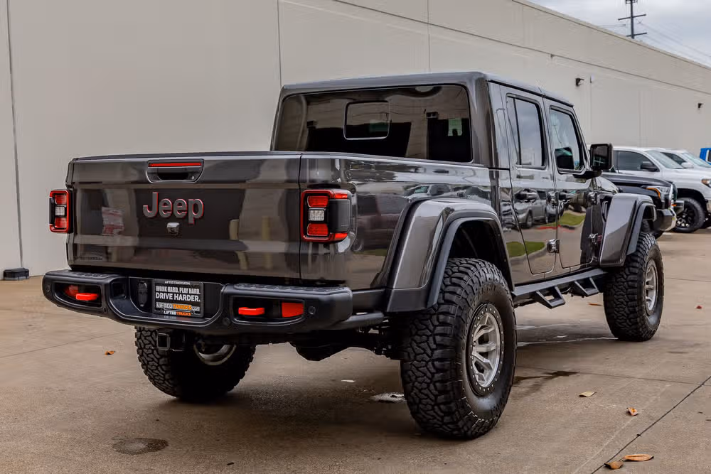 2024 Jeep Gladiator Rubicon X Crew Cab Image 9