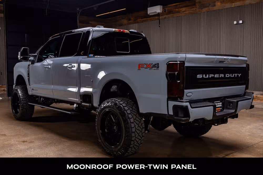 2026 Ford F-250 Super Duty Platinum Crew Cab Image 7