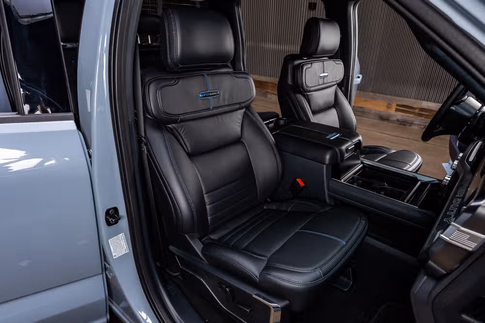 2026 Ford F-250 Super Duty Platinum Crew Cab Image 32