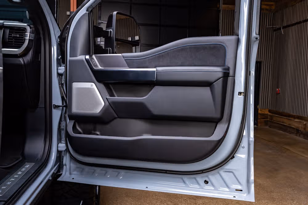 2026 Ford F-250 Super Duty Platinum Crew Cab Image 38