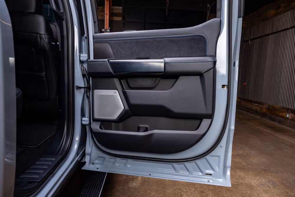 2026 Ford F-250 Super Duty Platinum Crew Cab Image 40