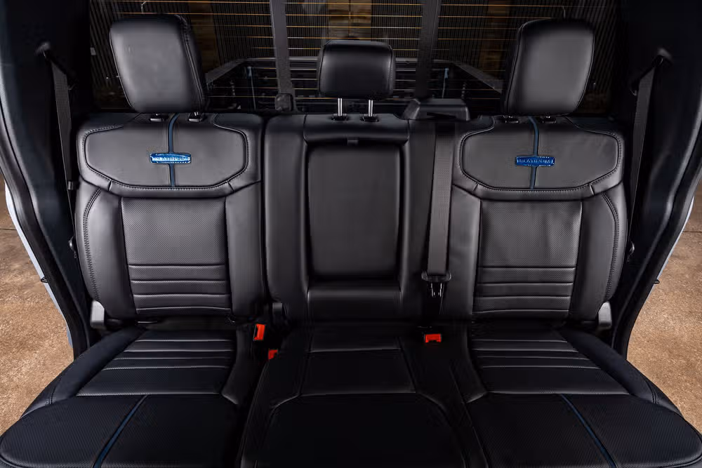 2026 Ford F-250 Super Duty Platinum Crew Cab Image 36