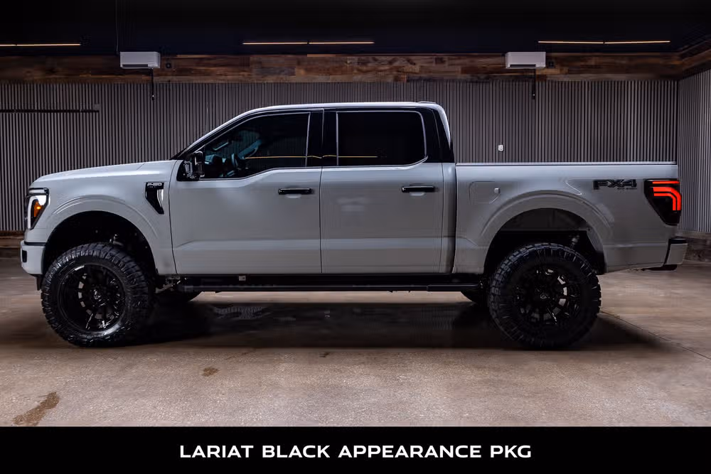 2026 Ford F-150 Lariat SuperCrew Image 6