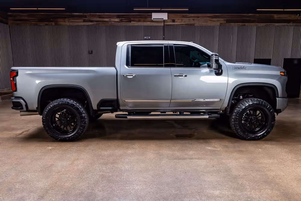 2024 Chevrolet Silverado 2500HD High Country Crew Cab Image 12