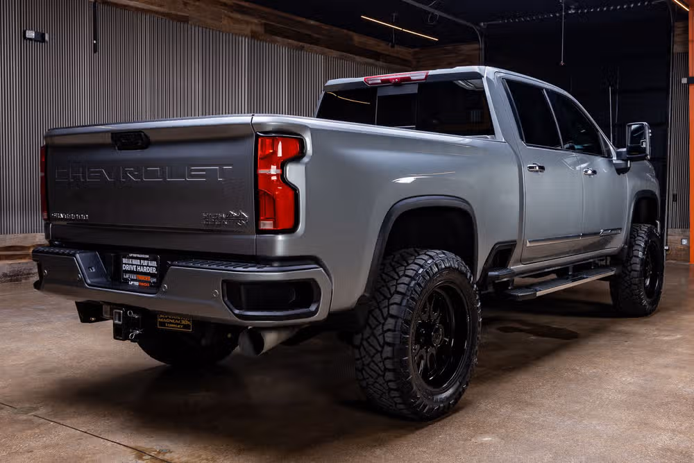 2024 Chevrolet Silverado 2500HD High Country Crew Cab Image 11