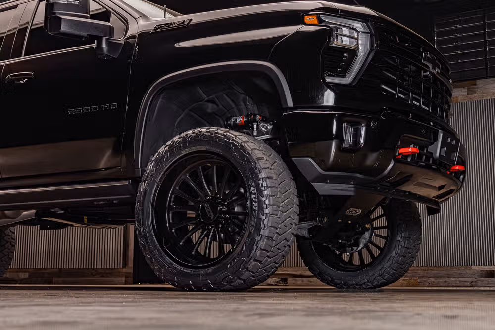 2025 Chevrolet Silverado 2500HD LTZ Crew Cab Image 16
