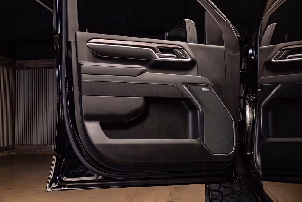 2025 Chevrolet Silverado 2500HD LTZ Crew Cab Image 33