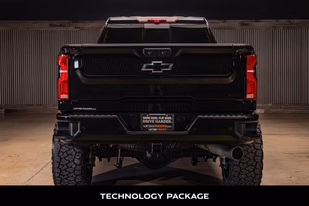 2025 Chevrolet Silverado 2500HD LTZ Crew Cab Image 8