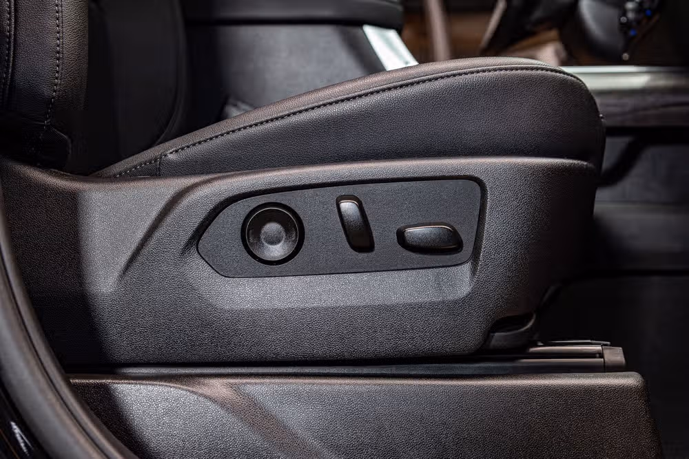 2025 Chevrolet Silverado 2500HD LTZ Crew Cab Image 30