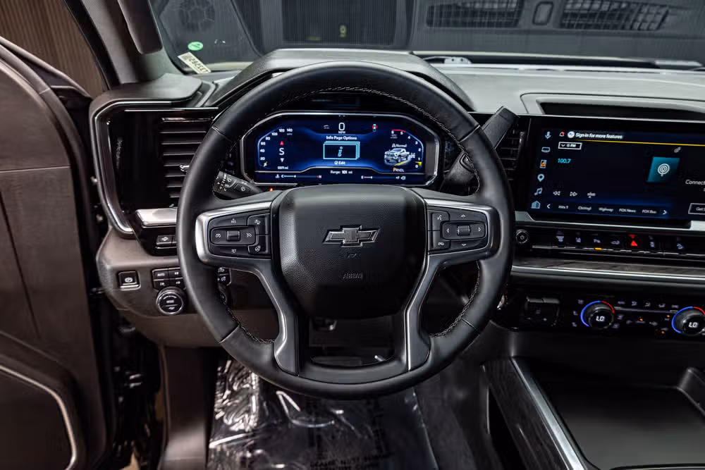 2025 Chevrolet Silverado 2500HD LTZ Crew Cab Image 20