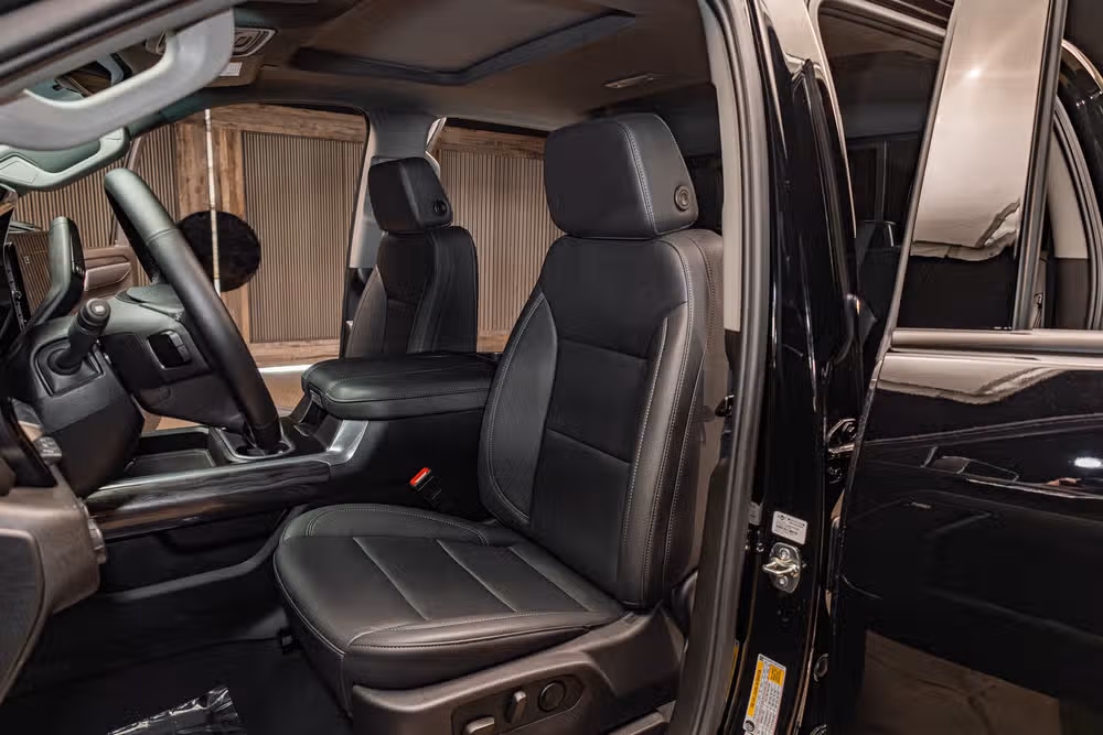 2025 Chevrolet Silverado 2500HD LTZ Crew Cab Image 24