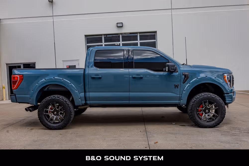 2023 Ford F-150 XLT SuperCrew Image 10