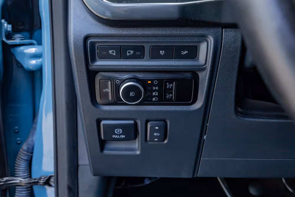 2023 Ford F-150 XLT SuperCrew Image 21