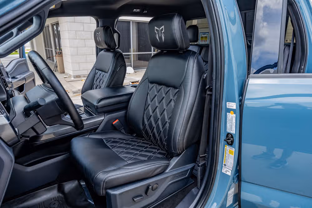 2023 Ford F-150 XLT SuperCrew Image 30