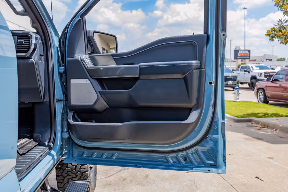 2023 Ford F-150 XLT SuperCrew Image 37