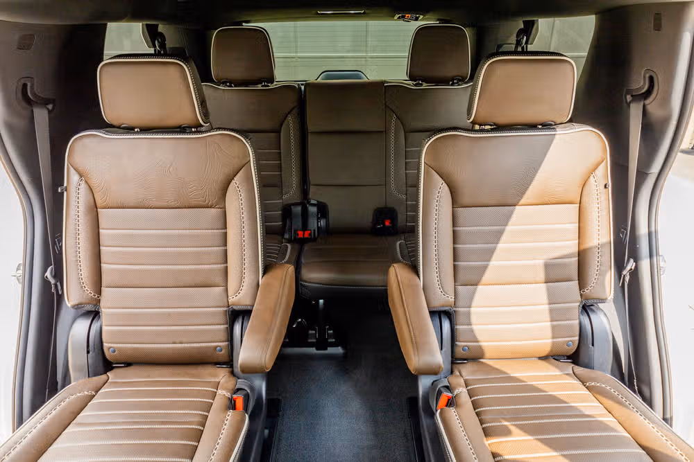 2025 GMC Yukon Denali Ultimate Image 36