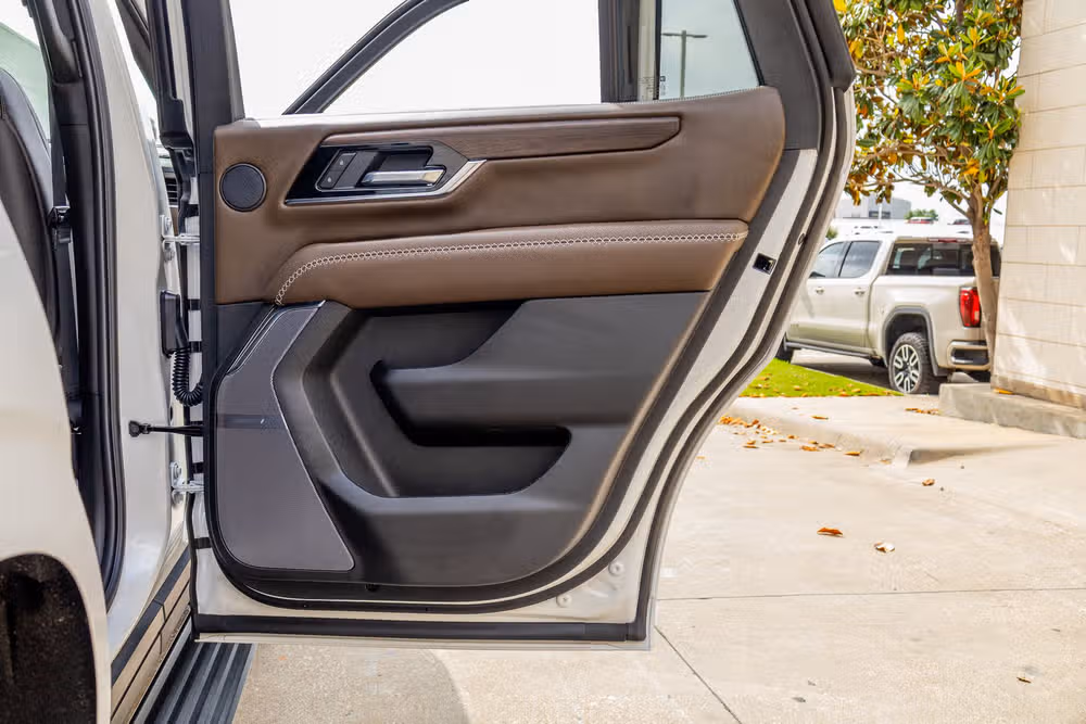 2025 GMC Yukon Denali Ultimate Image 41